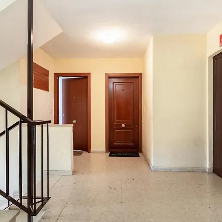 Amplio Con 4 Y 2 Banos - Great With 4 - 2 Baths * Seville