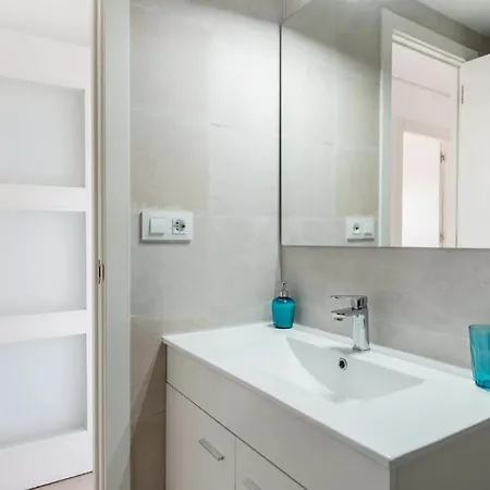 Amplio Con 4 Y 2 Banos - Great With 4 - 2 Baths *