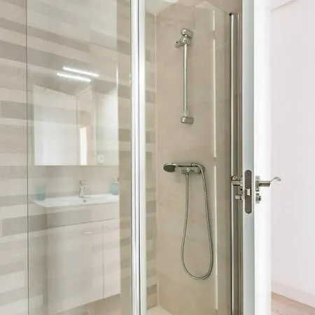 Amplio Con 4 Y 2 Banos - Great With 4 - 2 Baths * Seville